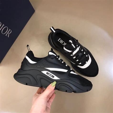 shoes similar to dior b22